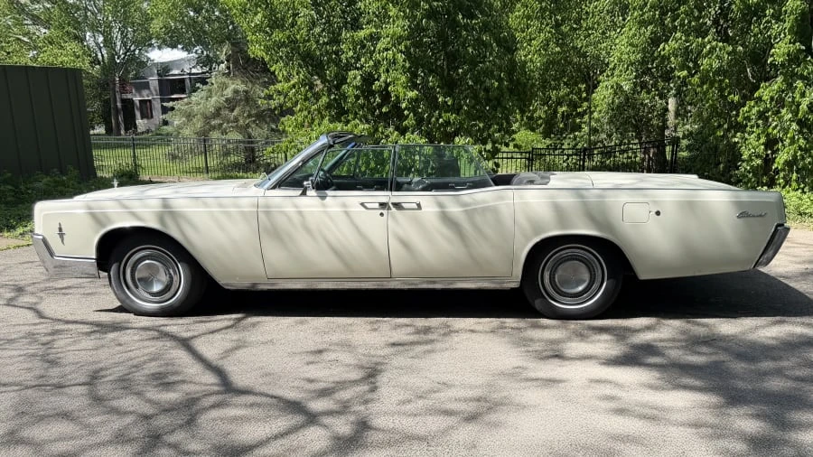 1966 Lincoln Continental 4th Gen - Image 2 of 9