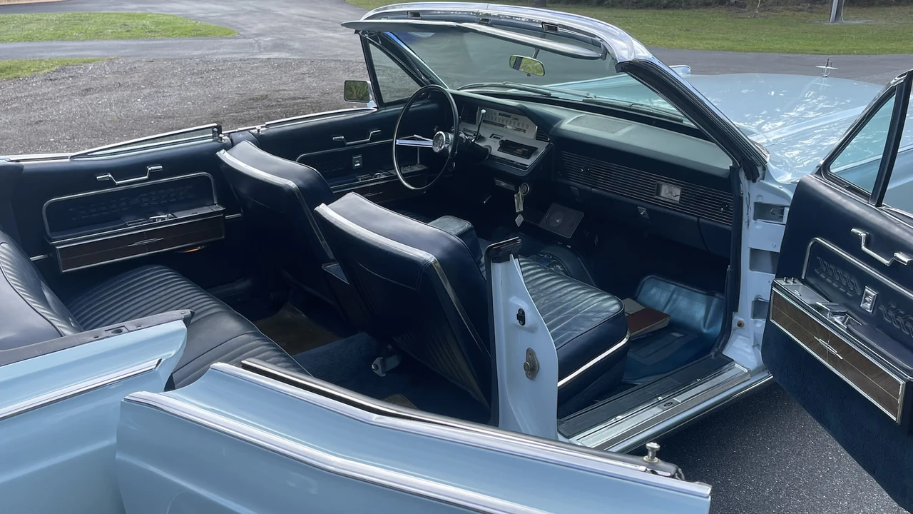 1966 Lincoln Continental 4th Gen - Image 9 of 16