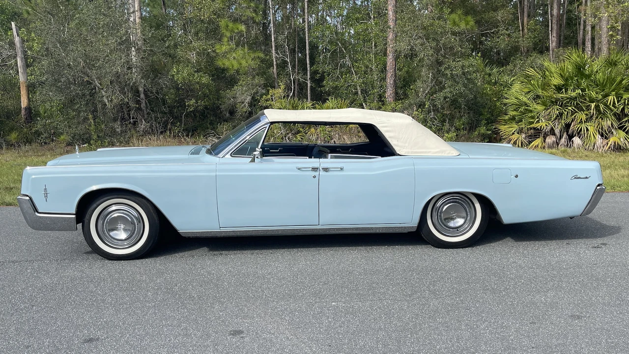 1966 Lincoln Continental 4th Gen - Image 4 of 16
