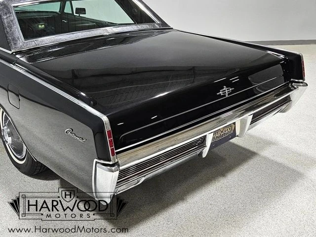 1966 Lincoln Continental 4th Gen - Image 21 of 31