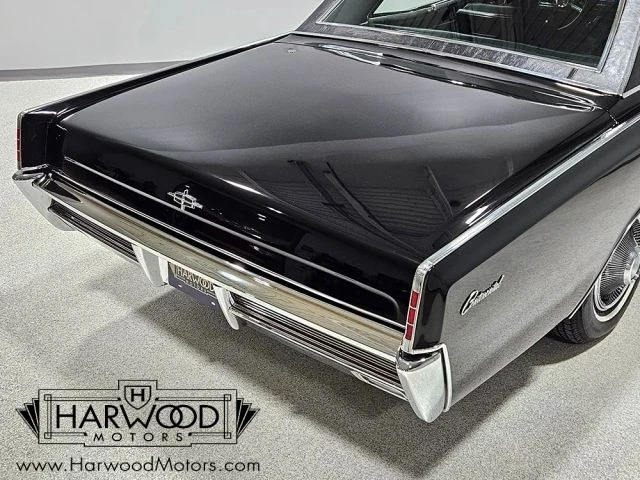 1966 Lincoln Continental 4th Gen - Image 20 of 31