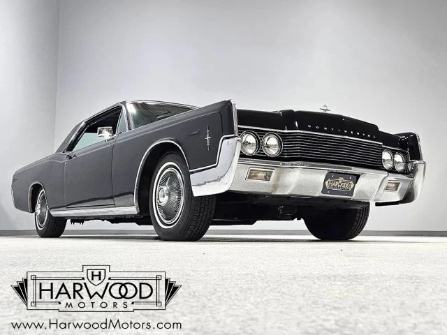 1966 Lincoln Continental 4th Gen - Image 11 of 31