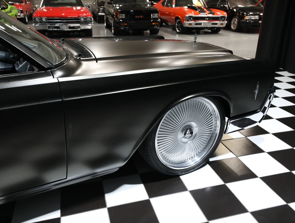 1966 Lincoln Continental 4th Gen - Image 16 of 31