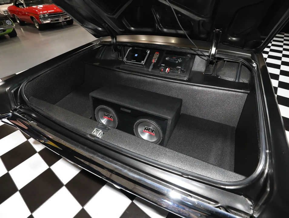 1966 Lincoln Continental 4th Gen - Image 7 of 31