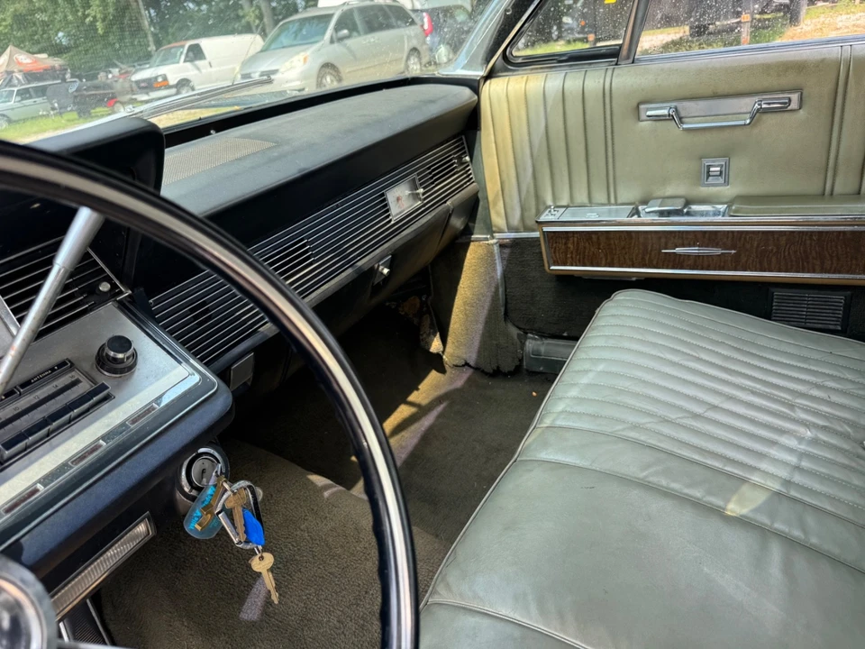 1966 Lincoln Continental 4th Gen - Image 26 of 29