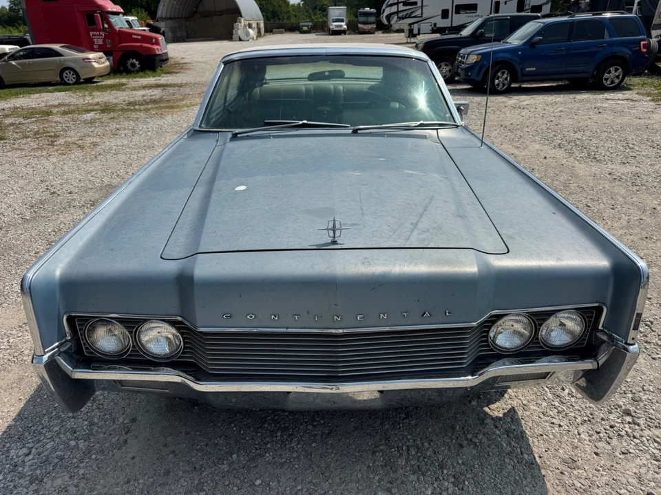 1966 Lincoln Continental 4th Gen - Image 2 of 29