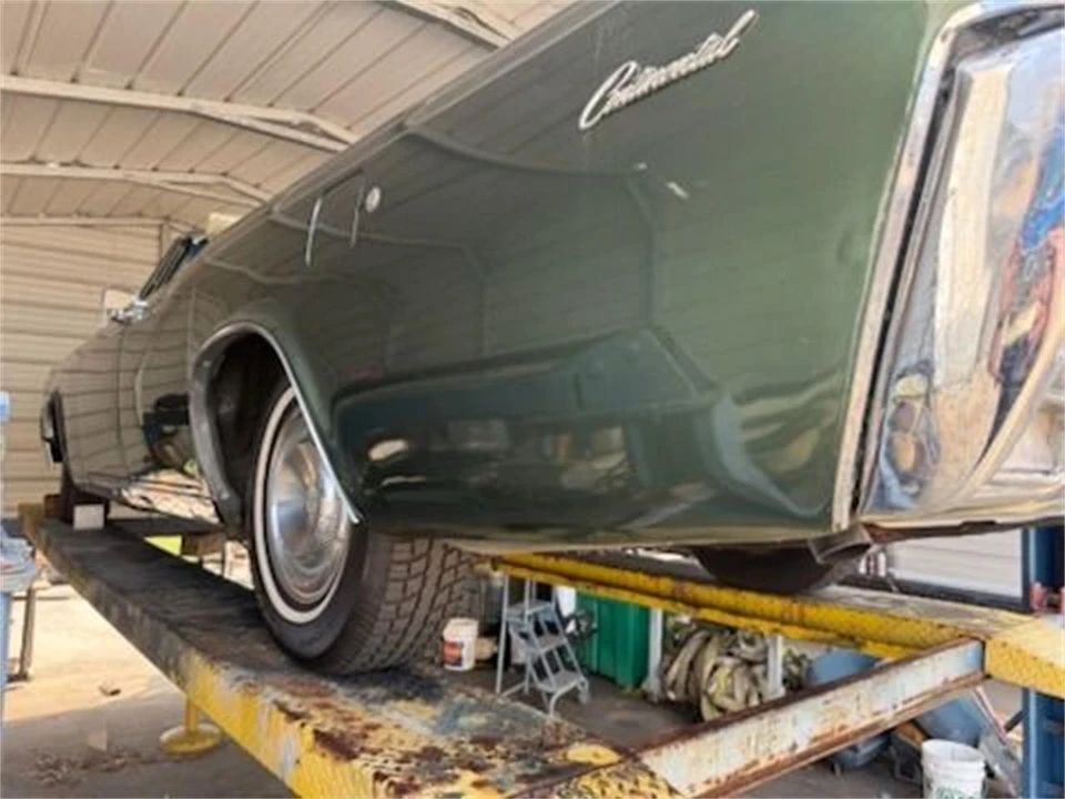 1966 Lincoln Continental 4th Gen - Image 7 of 27