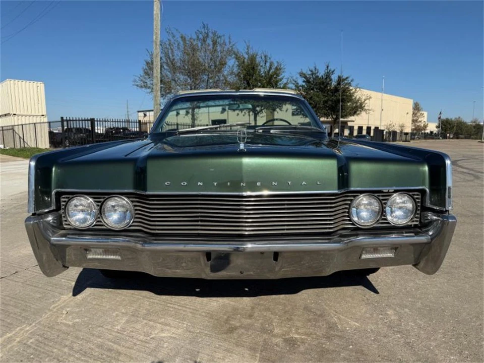 1966 Lincoln Continental 4th Gen - Image 2 of 27