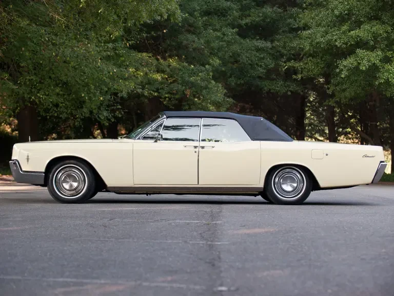 1966 Lincoln Continental 4th Gen - Image 6 of 17