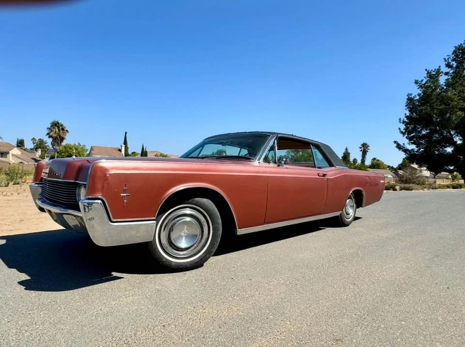 1966 Lincoln Continental 4th Gen - Image 2 of 5