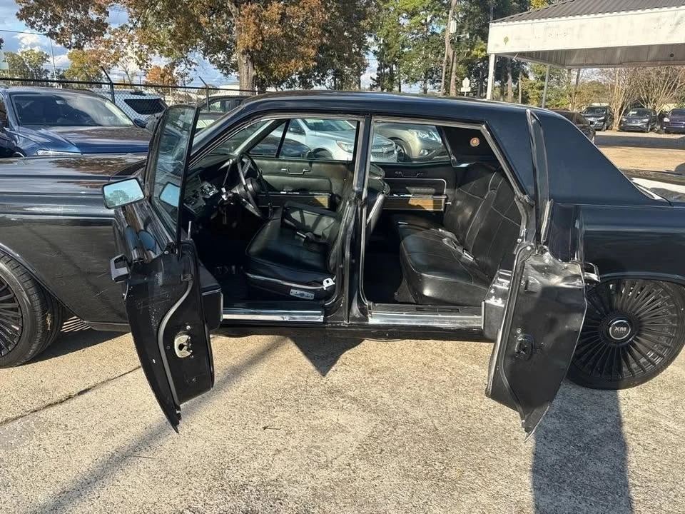 1966 Lincoln Continental 4th Gen - Image 9 of 20