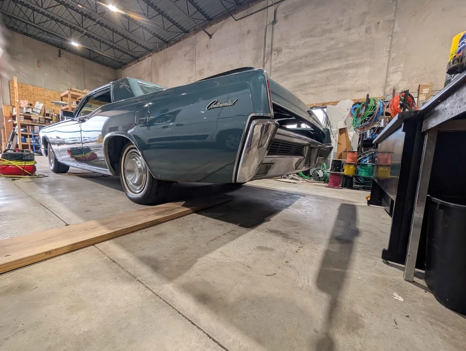 1966 Lincoln Continental 4th Gen - Image 8 of 20