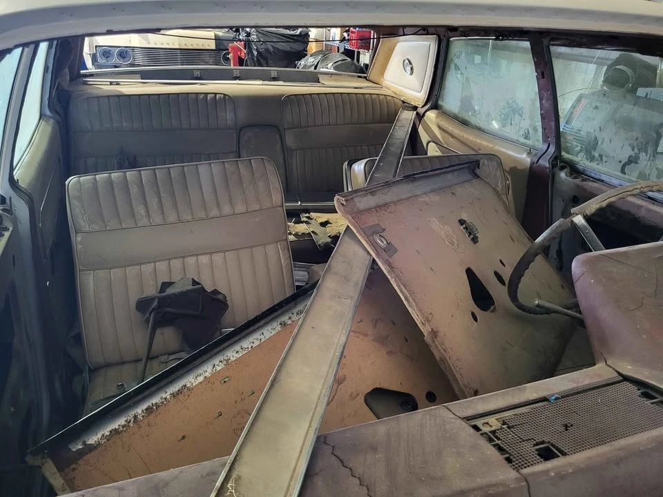 1966 Lincoln Continental 4th Gen - Image 6 of 6