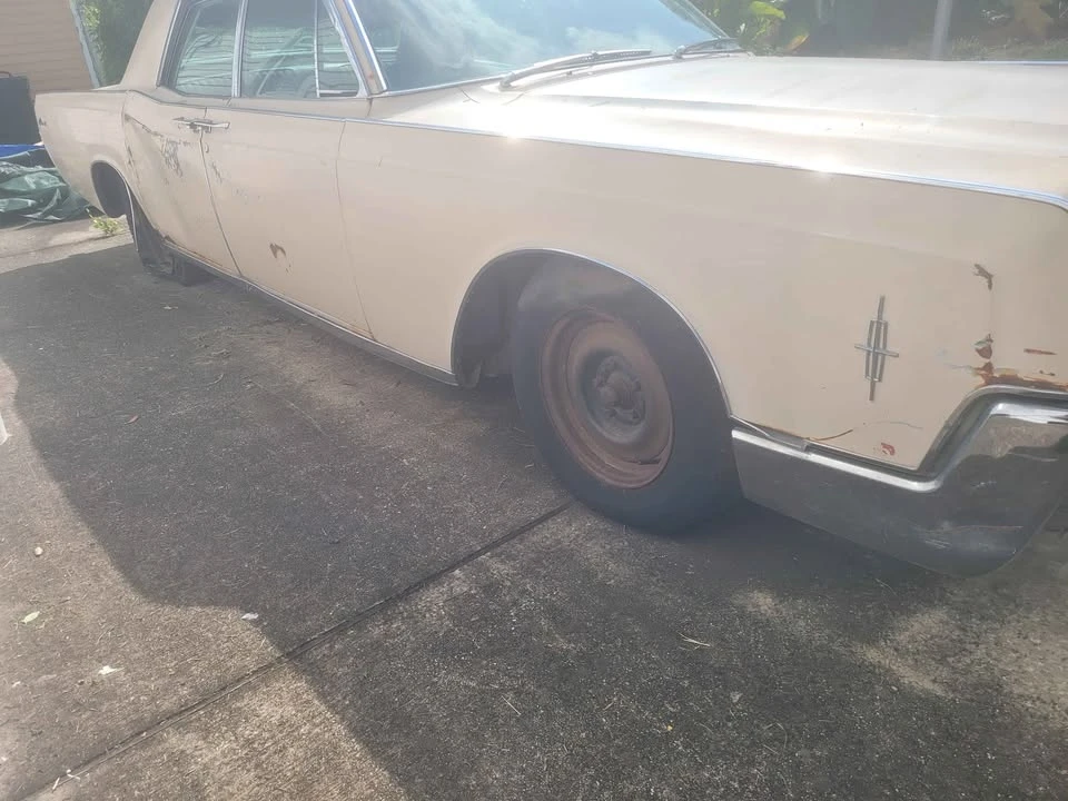 1966 Lincoln Continental 4th Gen - Image 2 of 15