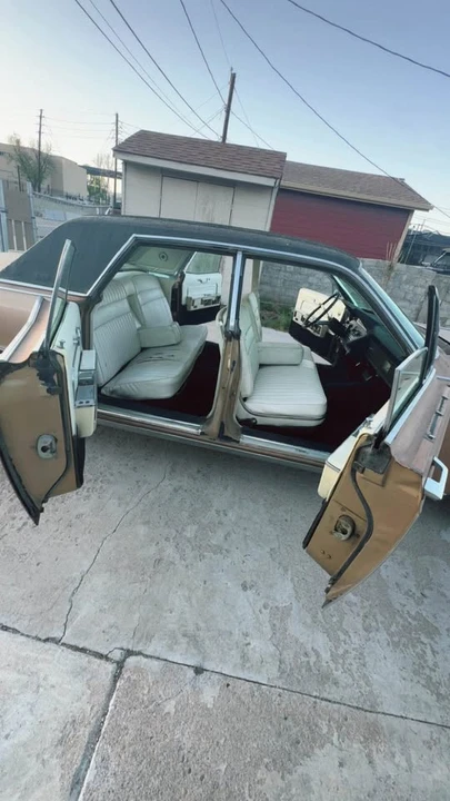 1966 Lincoln Continental 4th Gen - Image 4 of 5