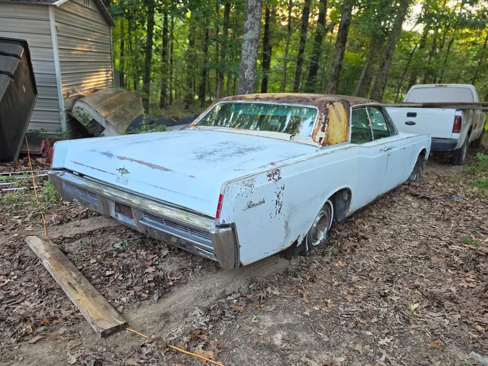 1966 Lincoln Continental 4th Gen - Image 8 of 10