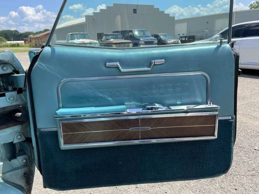 1966 Lincoln Continental 4th Gen - Image 24 of 31