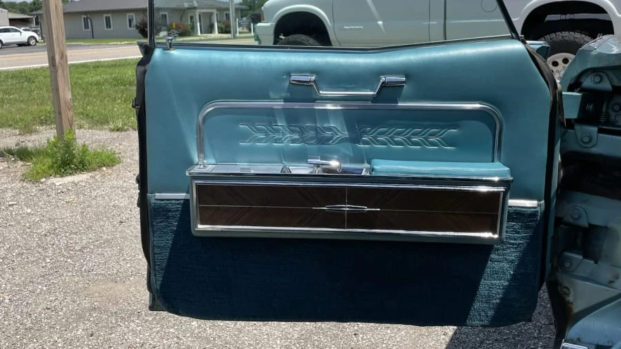 1966 Lincoln Continental 4th Gen - Image 16 of 31