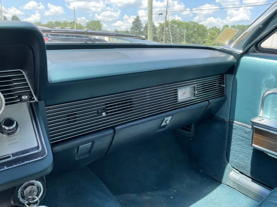 1966 Lincoln Continental 4th Gen - Image 22 of 31