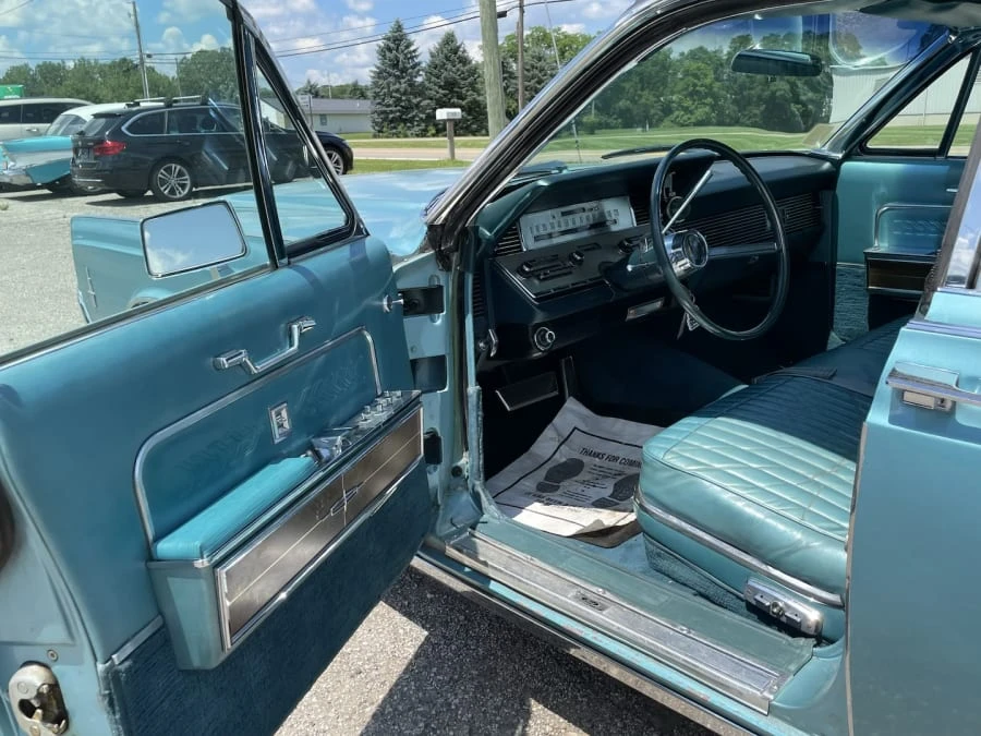 1966 Lincoln Continental 4th Gen - Image 27 of 31