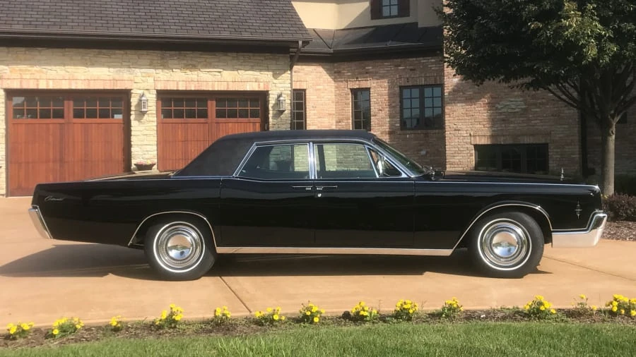 1966 Lincoln Continental 4th Gen - Image 2 of 5