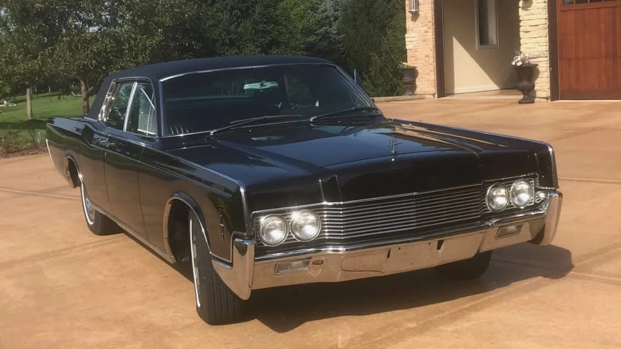 1966 Lincoln Continental 4th Gen - Image 5 of 5