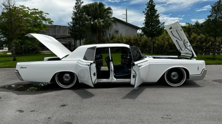 1966 Lincoln Continental 4th Gen - Image 4 of 12