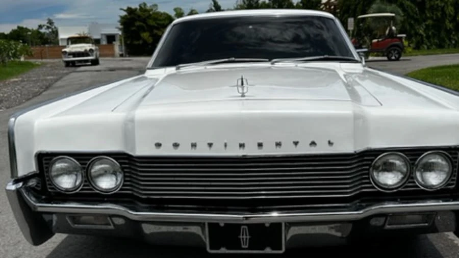 1966 Lincoln Continental 4th Gen - Image 2 of 12
