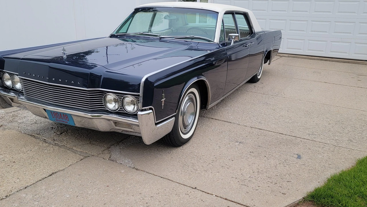 1966 Lincoln Continental 4th Gen - Image 3 of 31