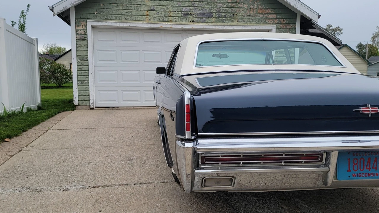 1966 Lincoln Continental 4th Gen - Image 18 of 31