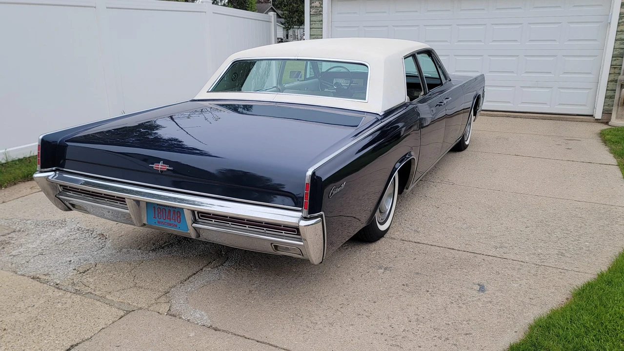 1966 Lincoln Continental 4th Gen - Image 8 of 31
