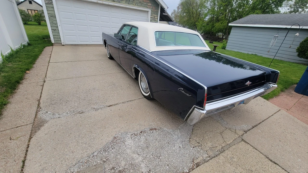 1966 Lincoln Continental 4th Gen - Image 5 of 31