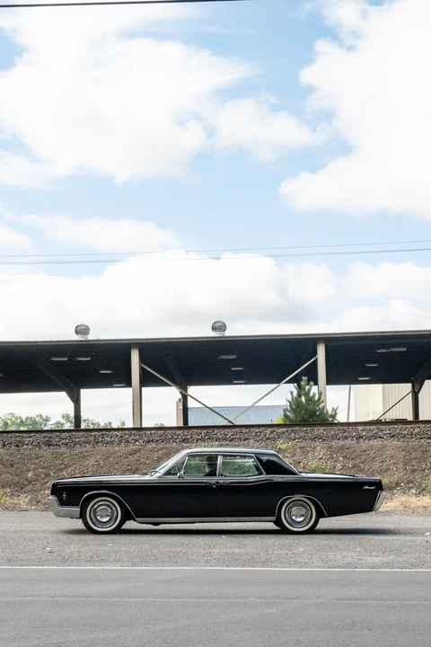 1966 Lincoln Continental 4th Gen - Image 9 of 31