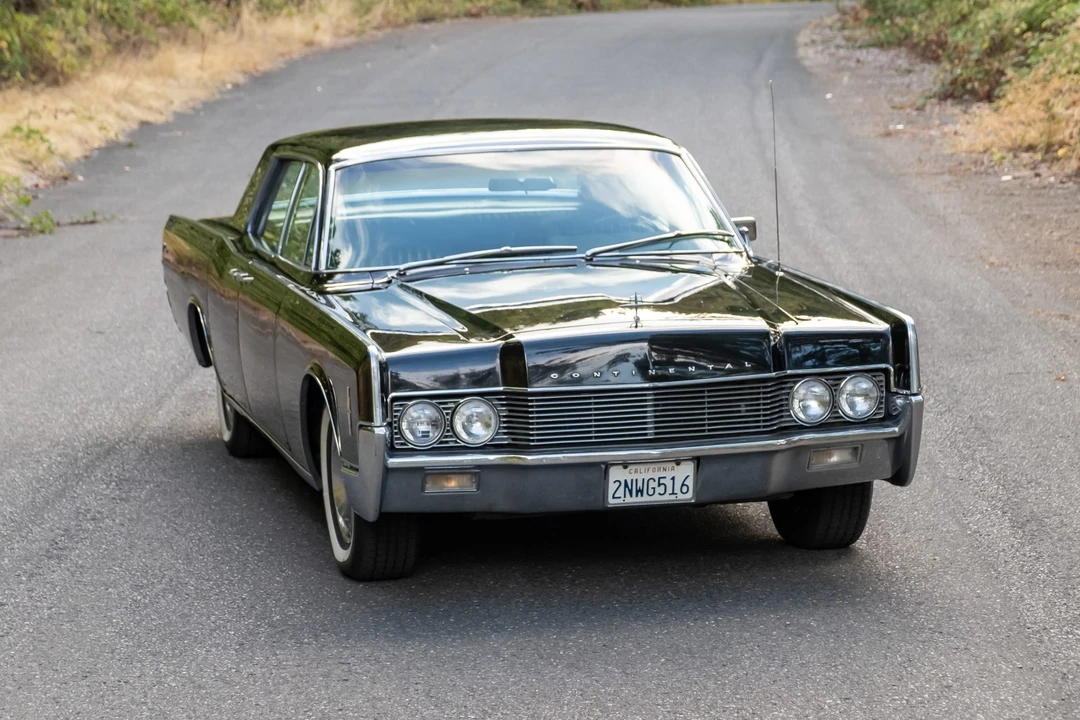 1966 Lincoln Continental 4th Gen - Image 2 of 31