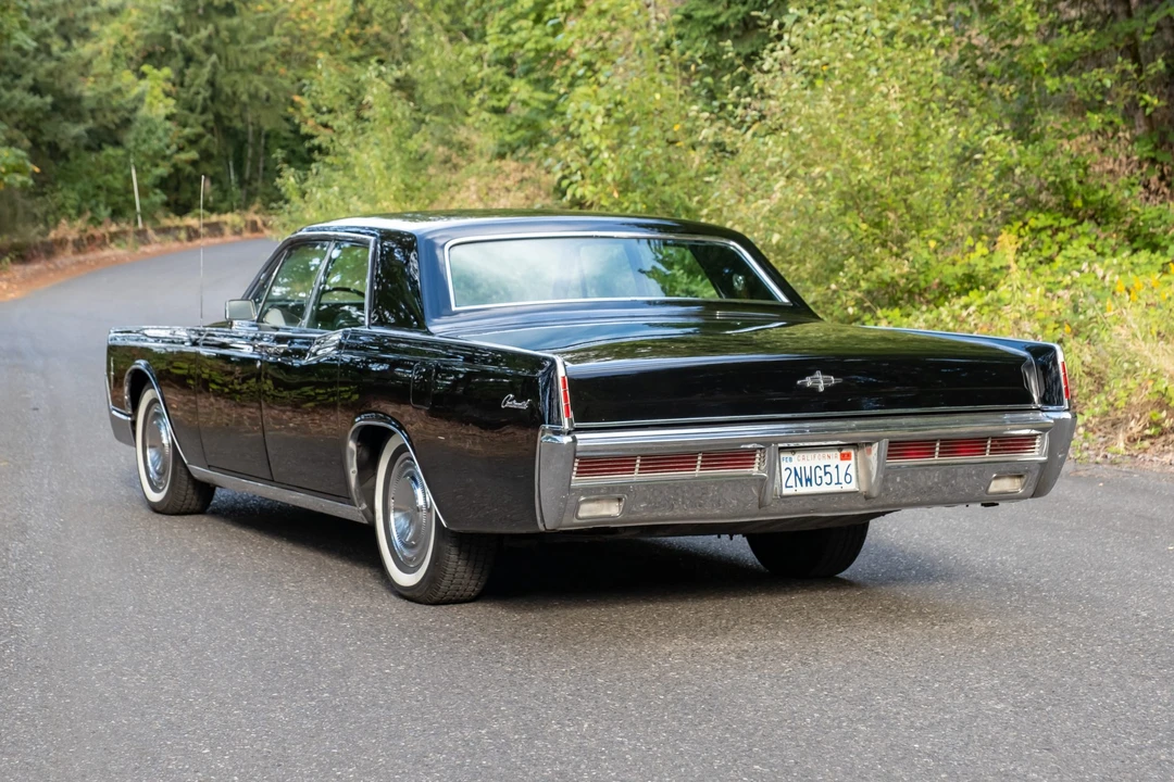 1966 Lincoln Continental 4th Gen - Image 10 of 31