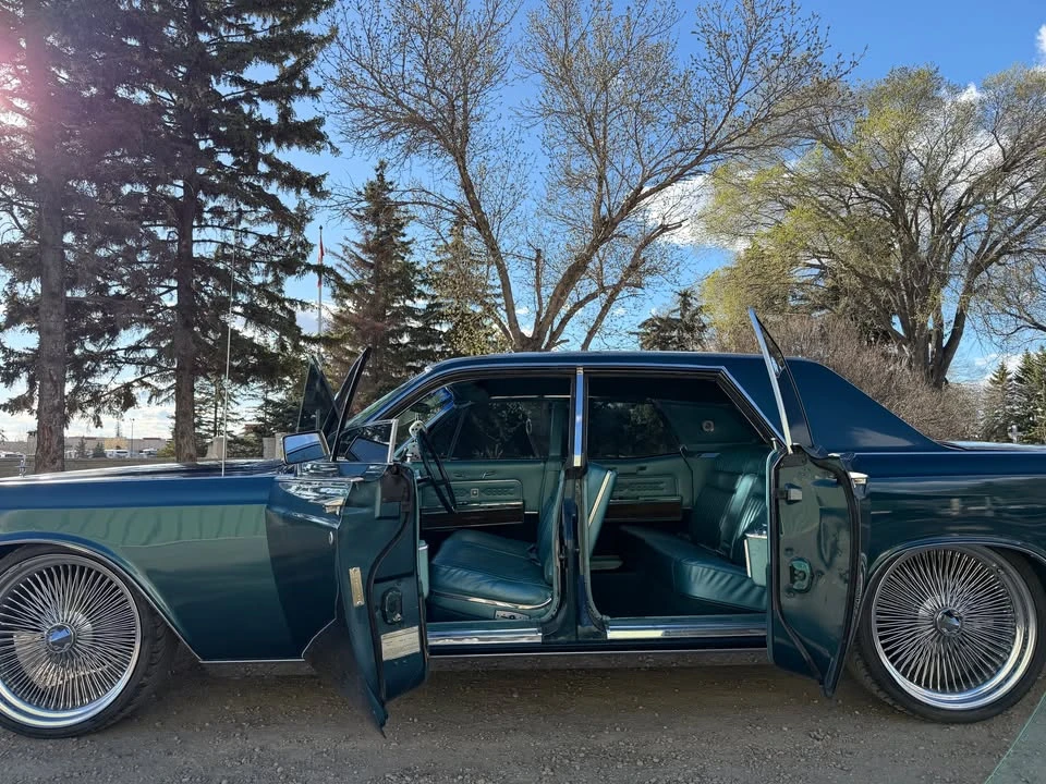 1966 Lincoln Continental 4th Gen - Image 13 of 16