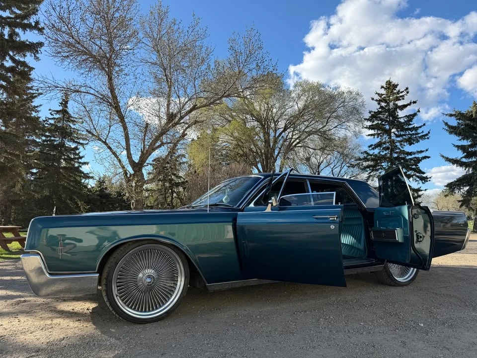 1966 Lincoln Continental 4th Gen - Image 12 of 16
