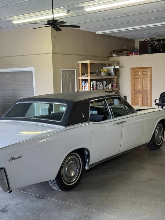 1966 Lincoln Continental 4th Gen - Image 19 of 20