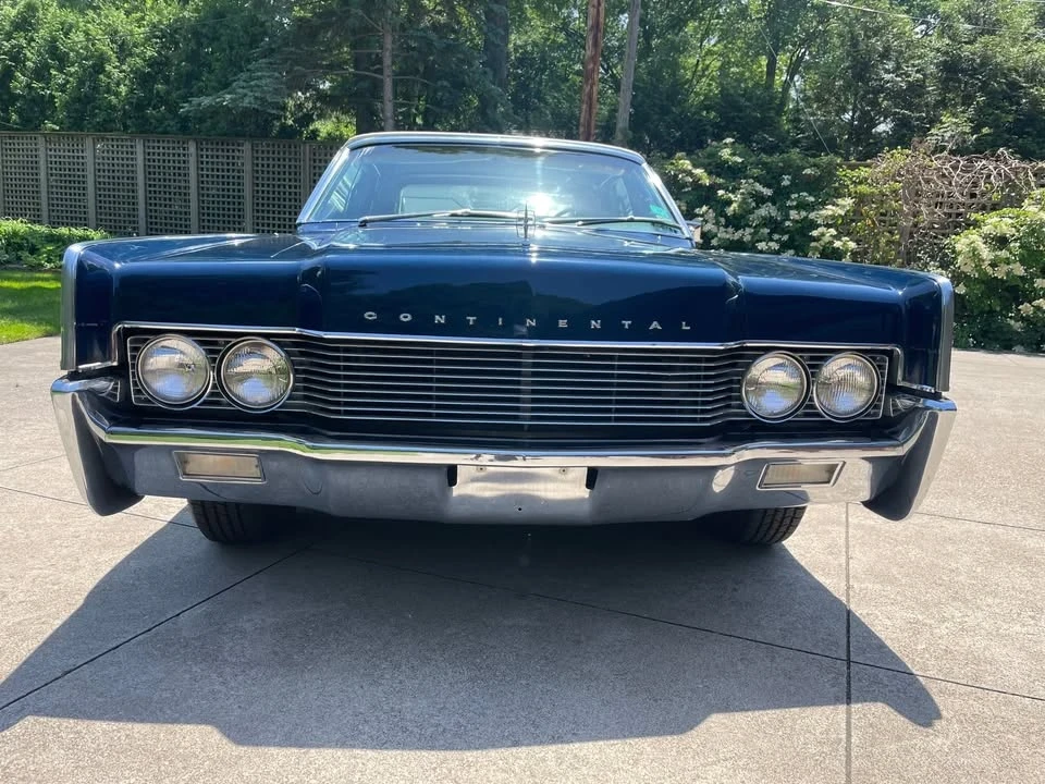 1966 Lincoln Continental 4th Gen - Image 10 of 11