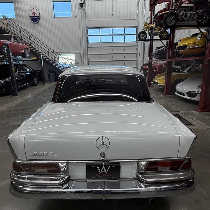 1966 Mercedes-Benz W110 - Image 4 of 20