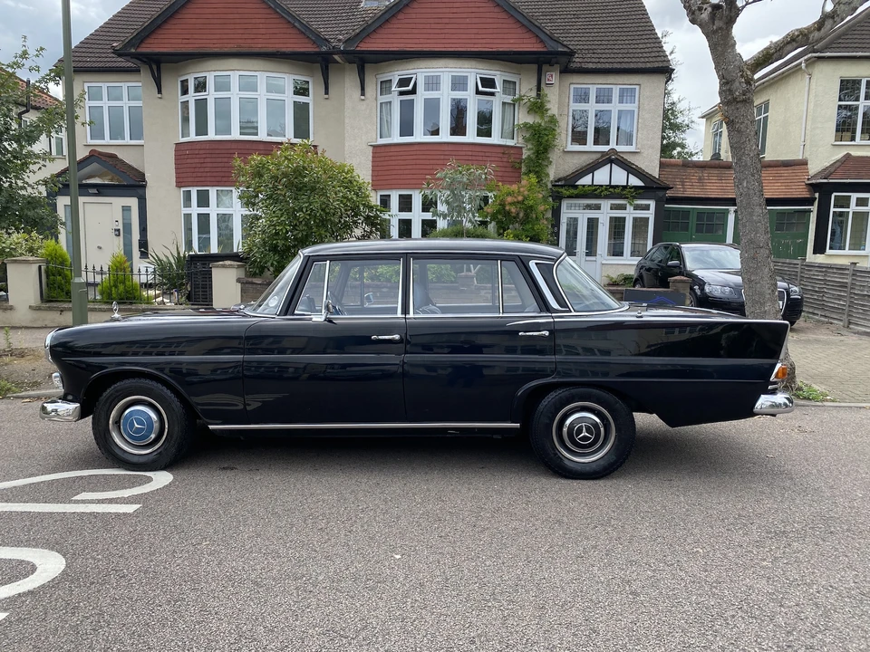 1966 Mercedes-Benz W110 - Image 7 of 31