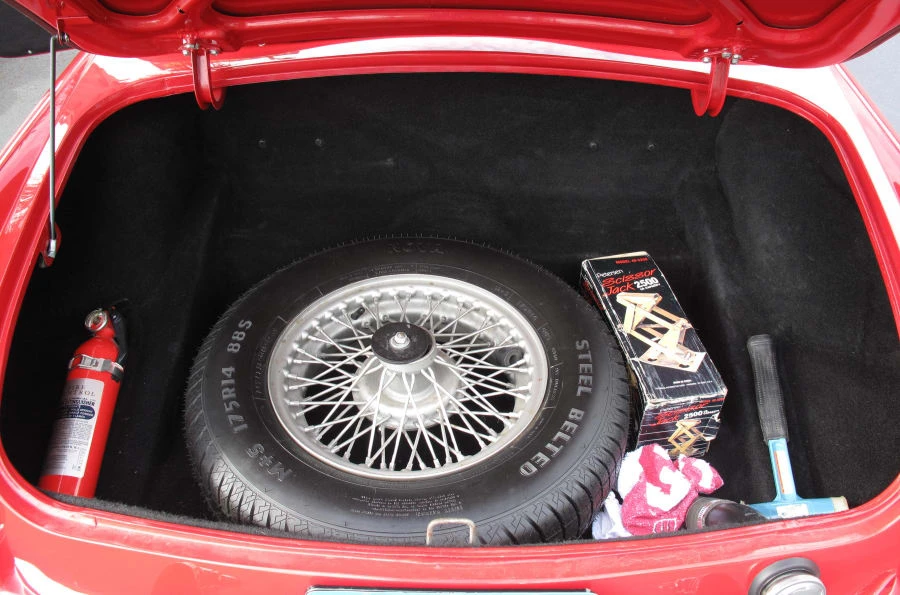 1966 MG MGB Roadster - Image 6 of 7