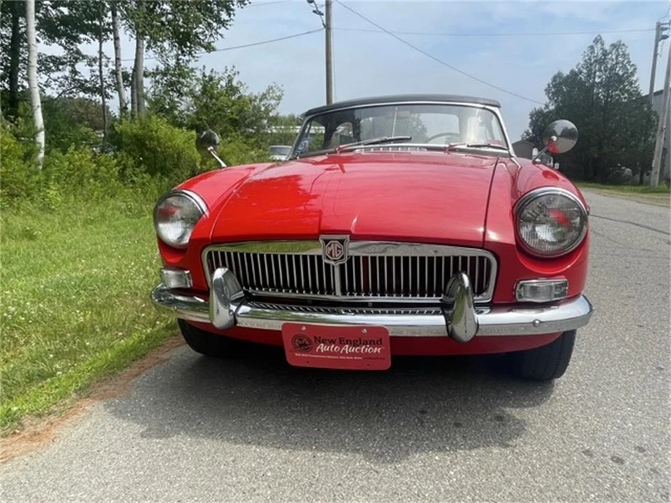 1966 MG MGB Roadster - Image 10 of 13