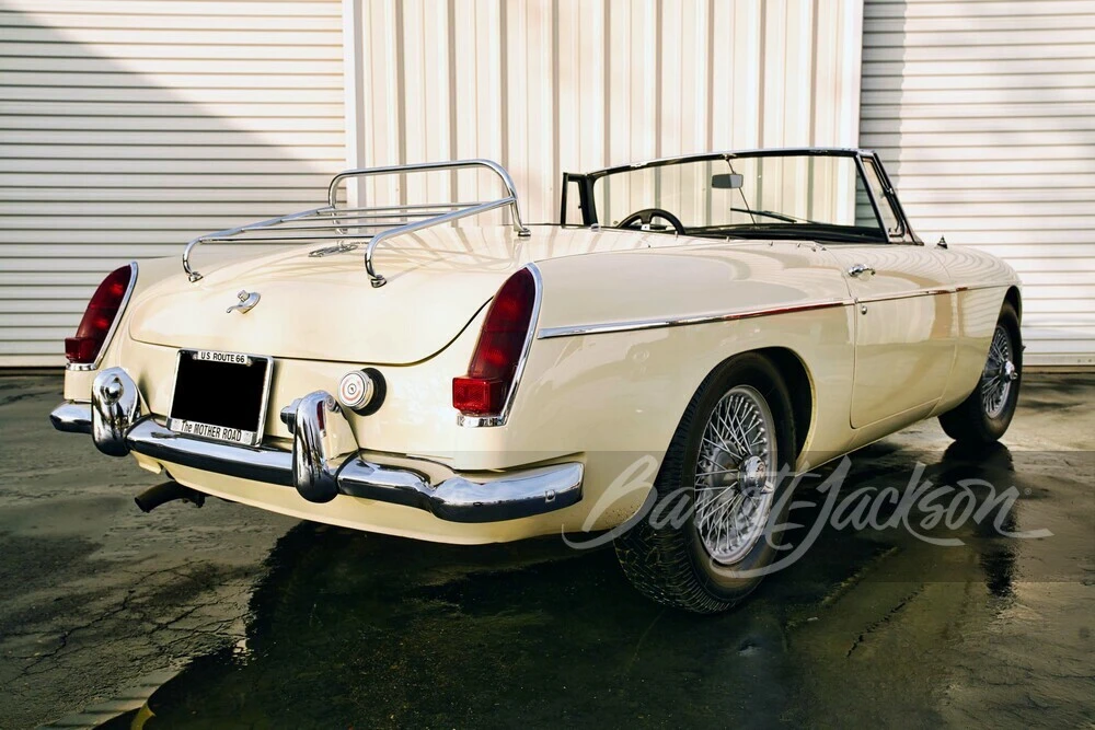 1966 MG MGB Roadster - Image 14 of 15