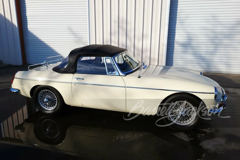 1966 MG MGB Roadster - Image 15 of 15