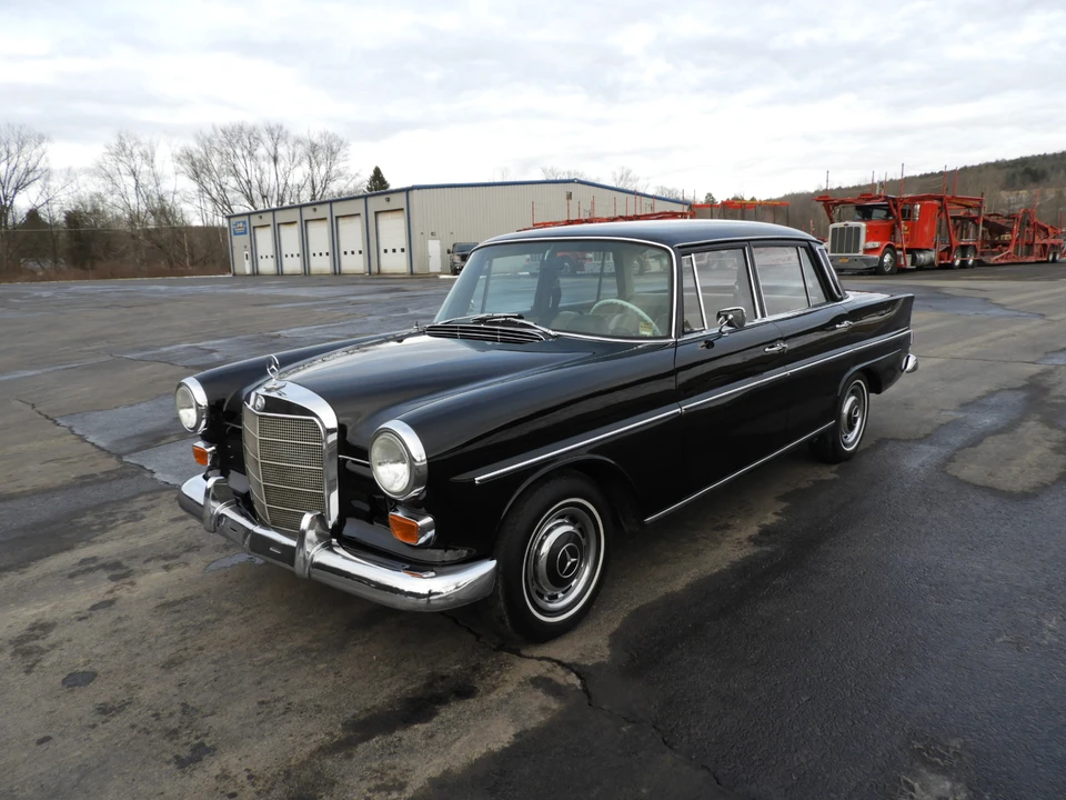 1966 Mercedes-Benz W110 - Image 3 of 31