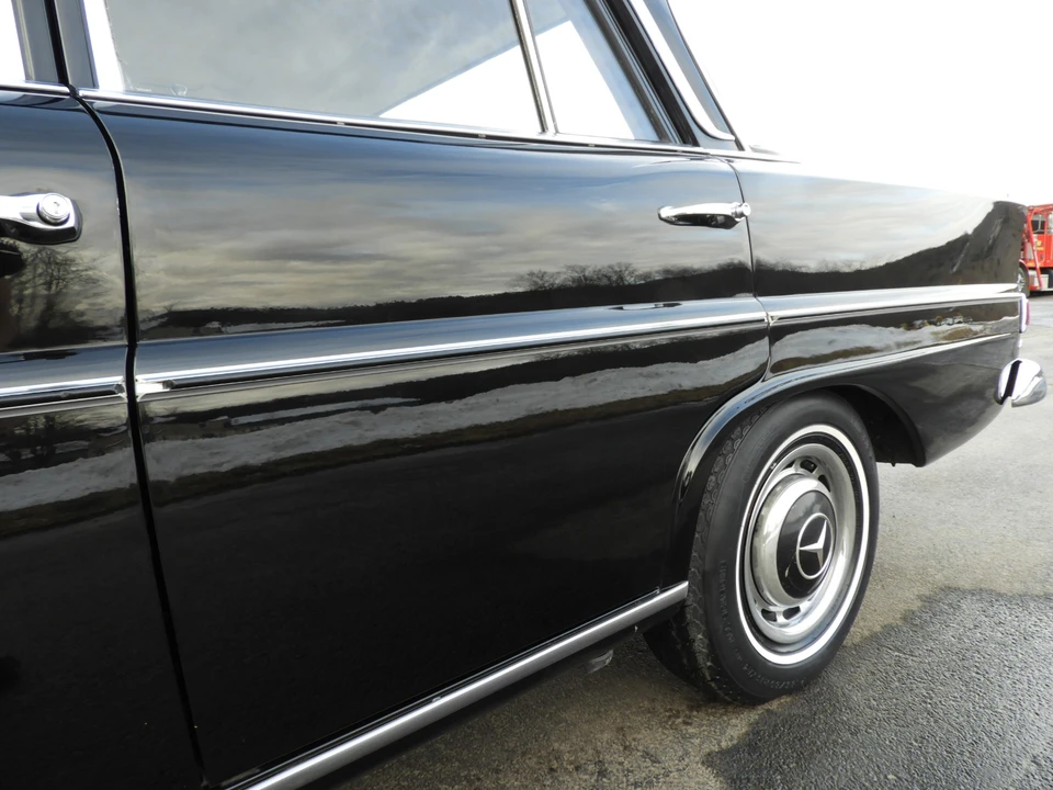 1966 Mercedes-Benz W110 - Image 30 of 31