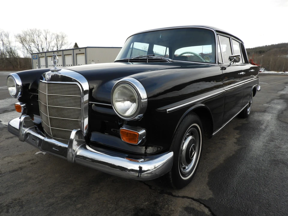 1966 Mercedes-Benz W110 - Image 13 of 31