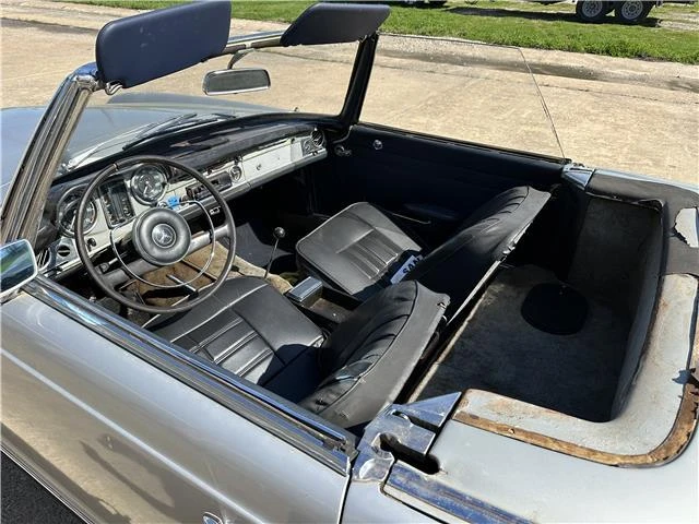 1966 Mercedes-Benz W110 - Image 11 of 12