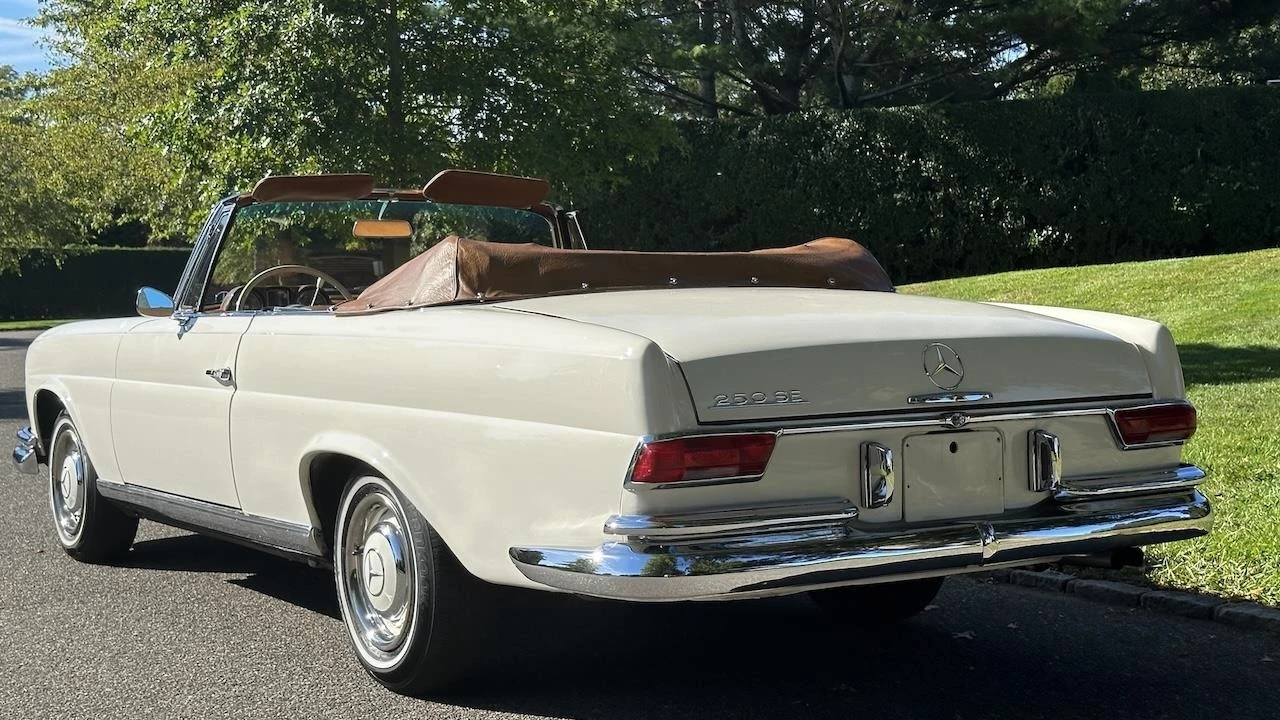 1966 Mercedes-Benz W110 - Image 16 of 21
